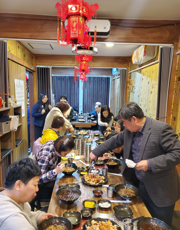유원대학교, '천사의 둥지'와 지역사회 자원봉사활동 진행
